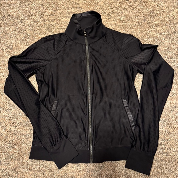 lululemon athletica Jackets & Blazers - Lululemon Black Mesh Women's Zip-Up Jacket